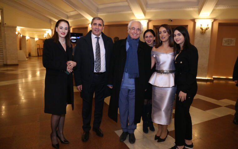 Համաշխարհային երեխաների օրը, Նիկիտա Սիմոնյանի հիշատակը և այլ նորություններ
